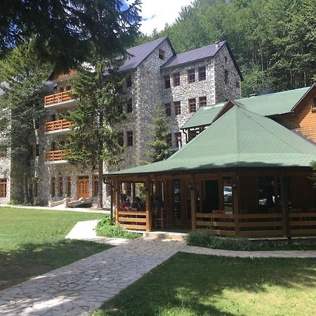 Fusha E Gjes Hotel 발보너 외부 사진